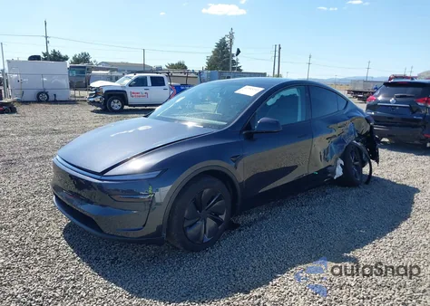 2026 Tesla Model Y Long Range Dual Motor All-Wheel Drive из США, поврежденный, VIN 7SAYGDED0TF401476